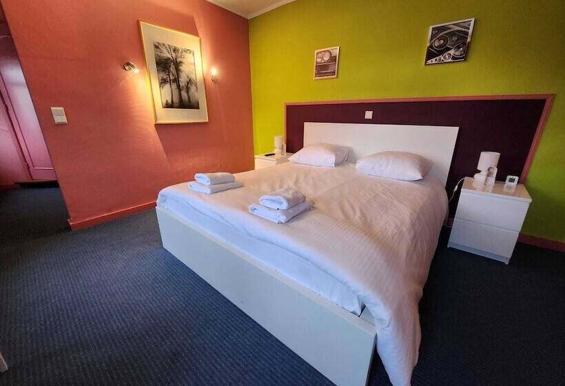 חדר סטנדרט, Hôtel Francorchamps Pitlane Lodge