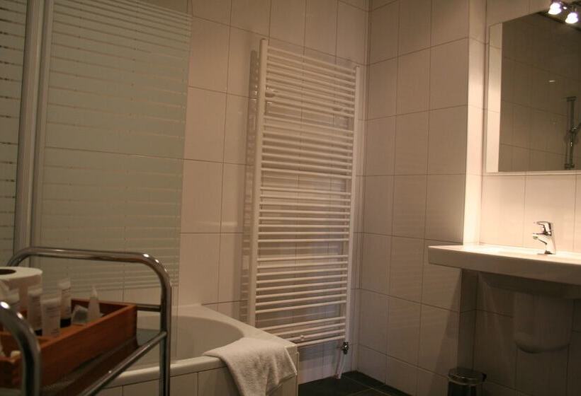 小型套房, Brasserie Ingredi