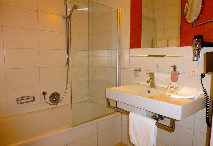 Standard-huone, Krone Langenegg