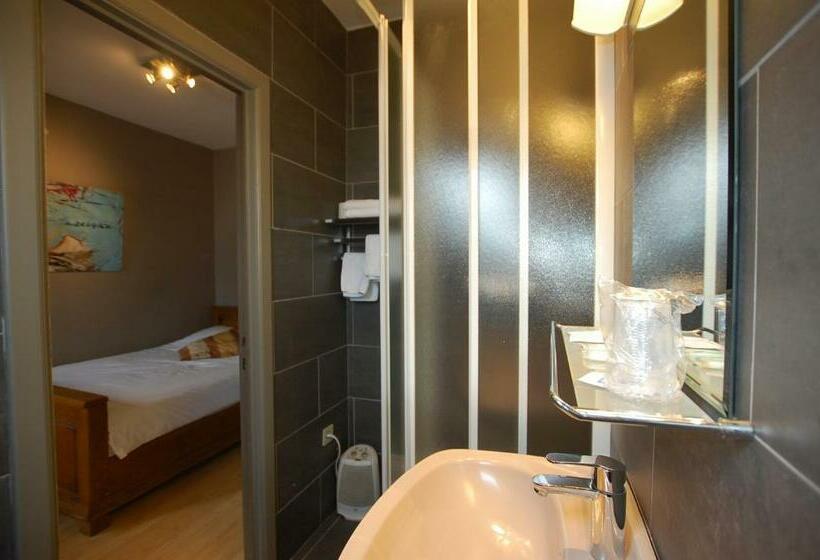 スタンダードルーム, Piano 2   Mont St Guibert   Louvain La Neuve