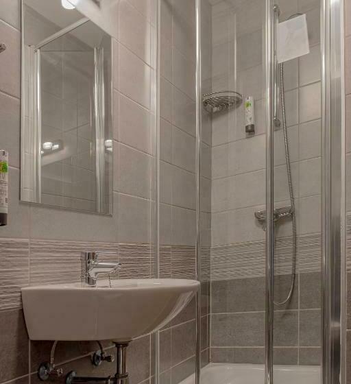 スタンダードルーム, Piano 2   Mont St Guibert   Louvain La Neuve