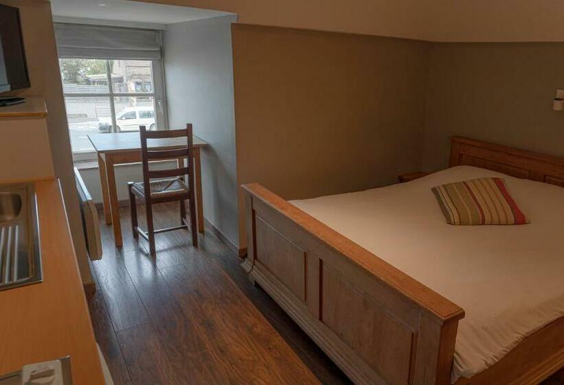 スタンダードルーム, Piano 2   Mont St Guibert   Louvain La Neuve