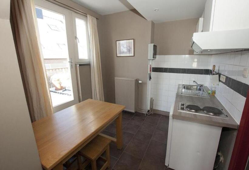 Номер Стандарт с Террасой, Piano 2   Mont St Guibert   Louvain La Neuve