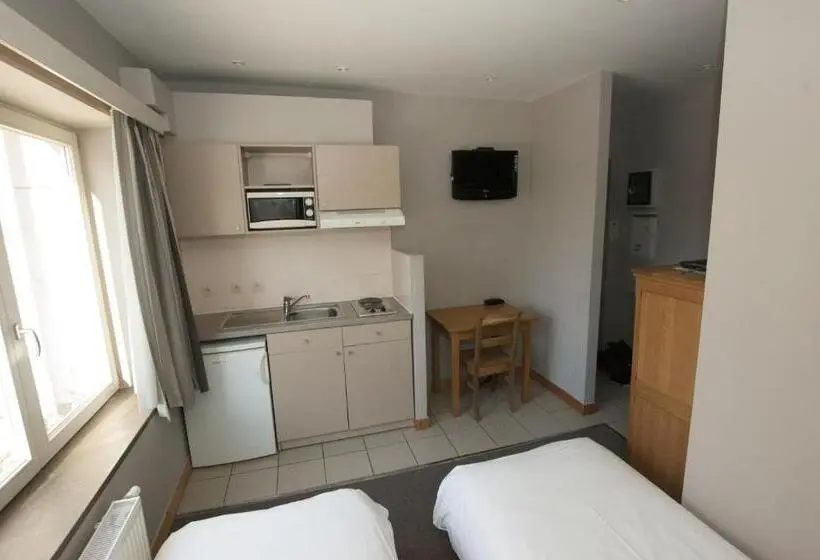 スタンダードルーム, Piano 2   Mont St Guibert   Louvain La Neuve