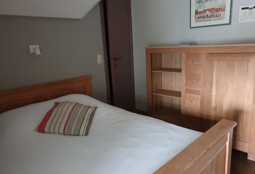Номер Стандарт, Piano 2   Mont St Guibert   Louvain La Neuve
