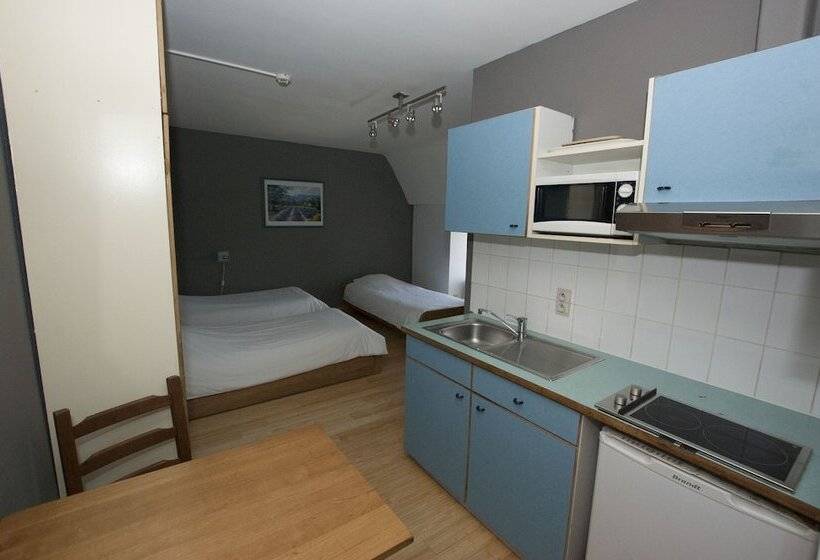 スタンダードトリプルルーム, Piano 2   Mont St Guibert   Louvain La Neuve