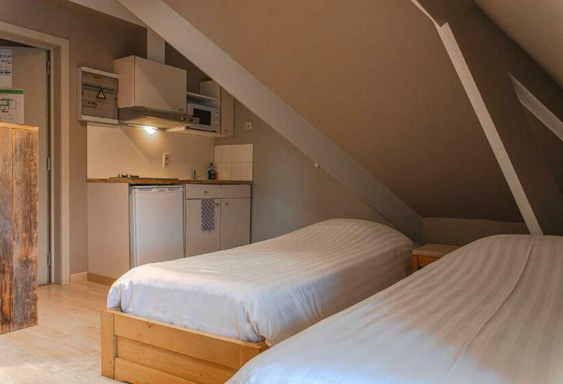 Номер Стандарт, Piano 2   Mont St Guibert   Louvain La Neuve
