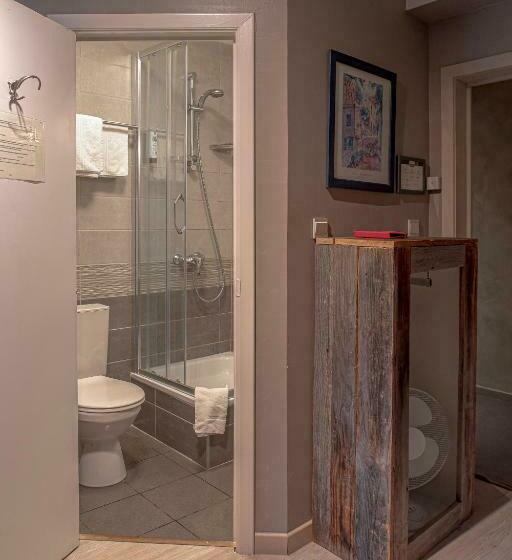 スタンダードルーム, Piano 2   Mont St Guibert   Louvain La Neuve