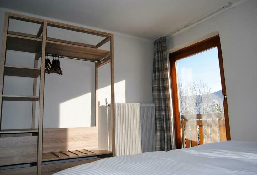 スタンダードルーム, Speiereck