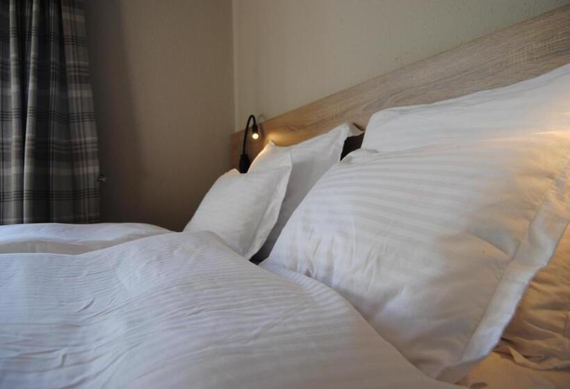 スタンダードルーム, Speiereck