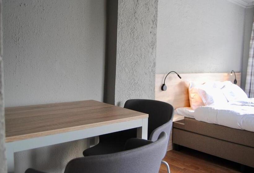 キングサイドベッドのスタンダードワンルーム, Speiereck