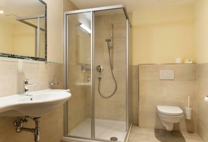 חדר סטנדרט, Waldcafe