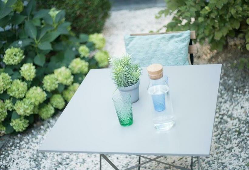 テラス付スイート, B&b The Street Lodge