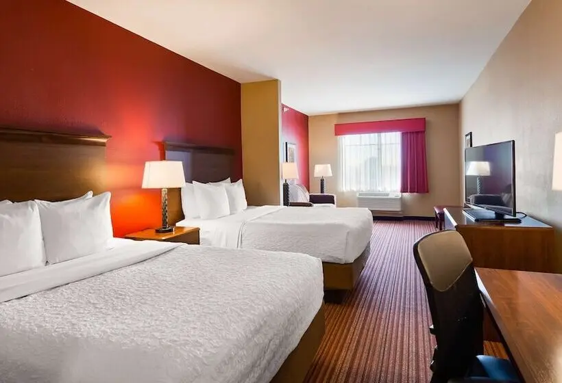 スイート, Best Western Plus Hudson Hotel & Suites