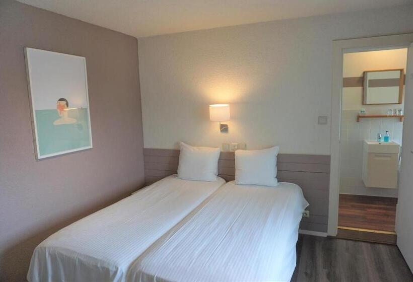 חדר קומפורט, Bon Accueil