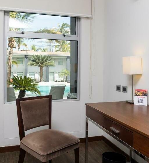 プールビュースタンダードルーム, Casa Andina Premium Piura