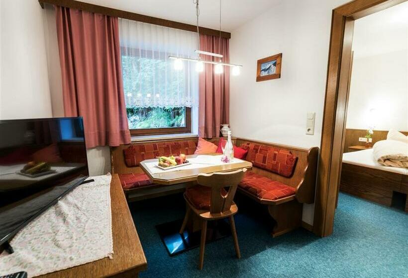 Люкс 2 Спальни, Quality Hosts Arlberg Hotel Gasthof Freisleben