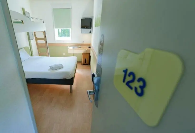 Standard Kolmen Hengen Huone, Ibis Budget Avignon Nord