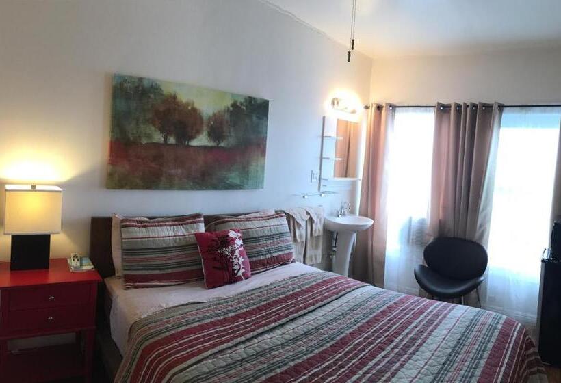 Standard Studio, Royal