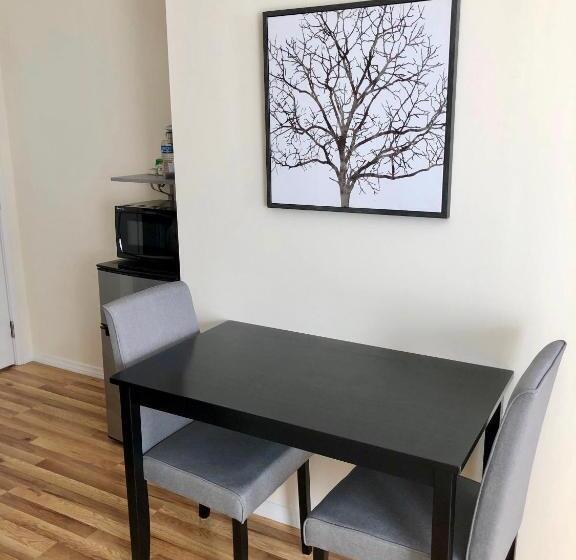 Royal Værelse, Royal