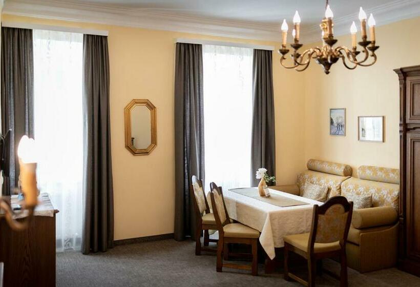 Люкс Классика, Schloss Mitterhart