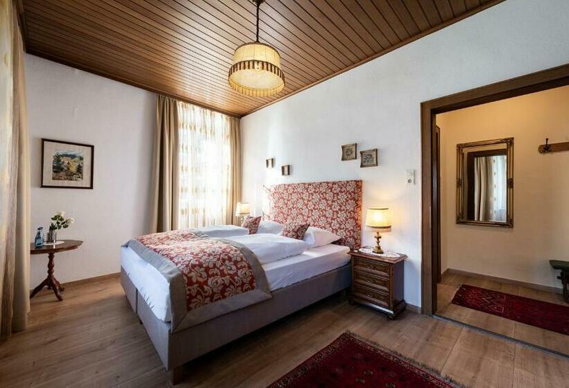 Люкс Классика, Schloss Mitterhart