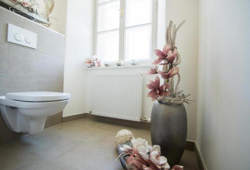 Люкс Классика, Schloss Mitterhart