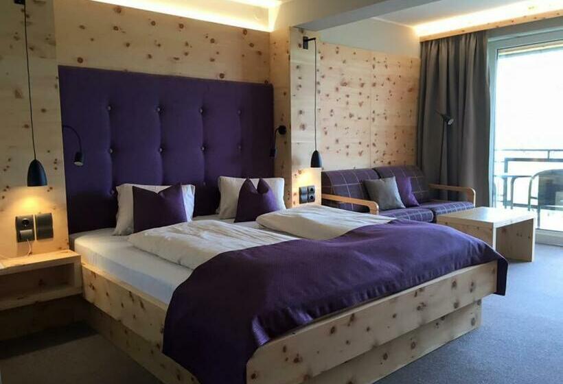 Juniorsviitti, Streklhof