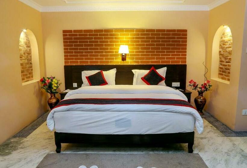 اتاق لوکس, Taleju Boutique