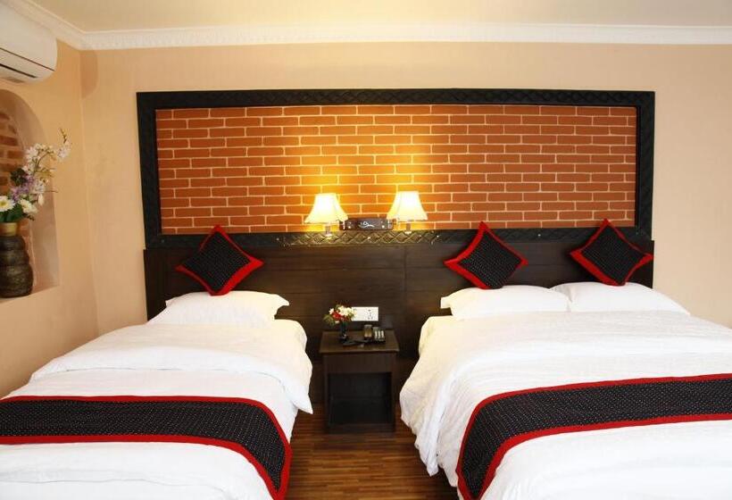 اتاق لوکس خانوادگی, Taleju Boutique