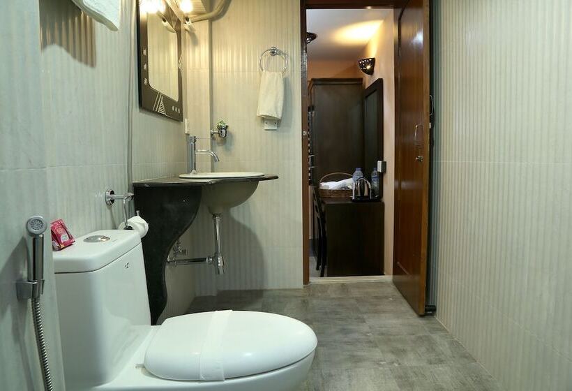 اتاق لوکس, Taleju Boutique