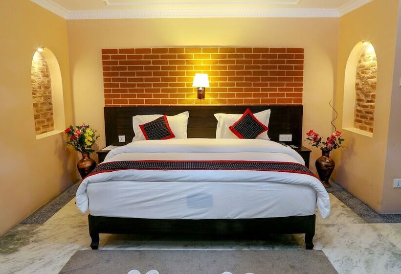 اتاق لوکس, Taleju Boutique