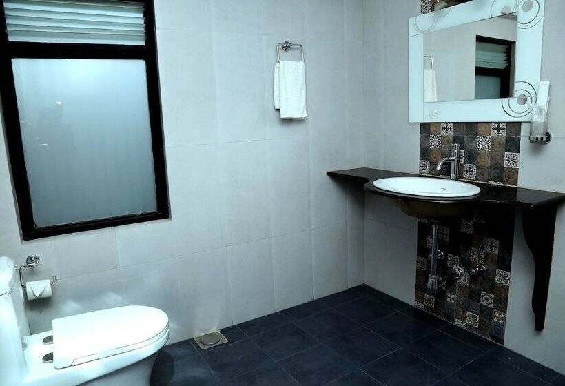 اتاق لوکس یک تخته, Taleju Boutique