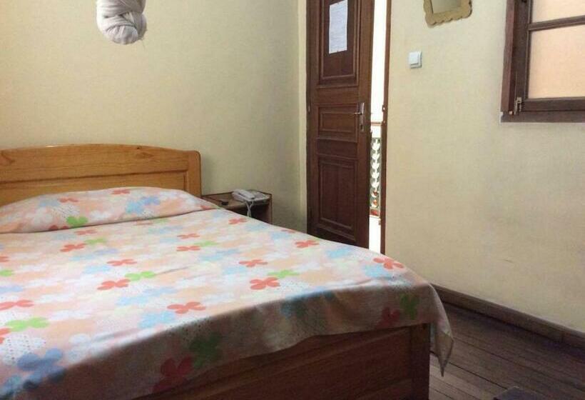 اتاق استاندارد, Tana Jacaranda