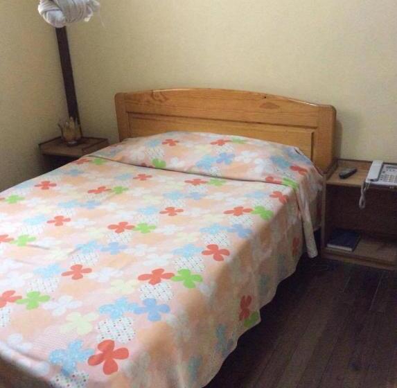 اتاق استاندارد, Tana Jacaranda