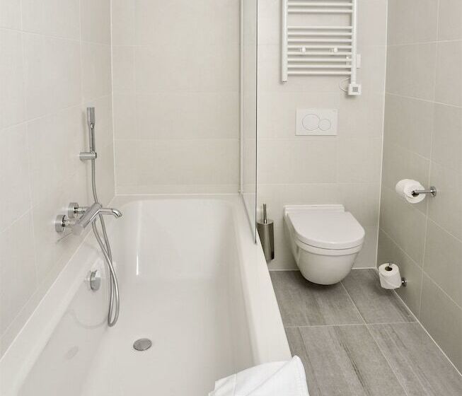 Executive Kamer, Yadoya