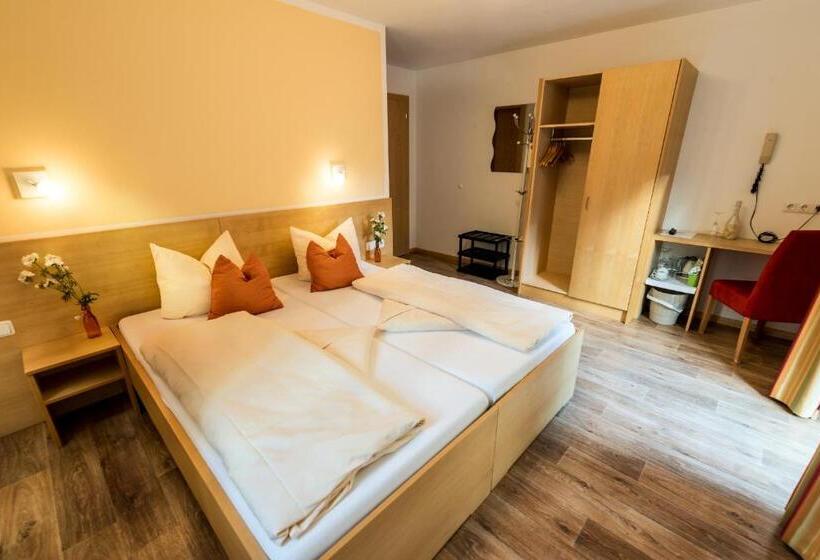 コンフォートルーム, Quality Hosts Arlberg Hotel Gasthof Freisleben