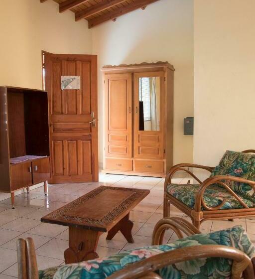 سوئیت با تخت بزرگ, Sunset Bay Club & Seaside Dive Resort