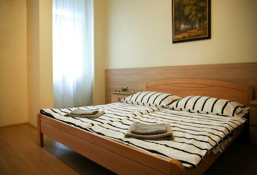 اتاق استاندارد, East Private Rooms