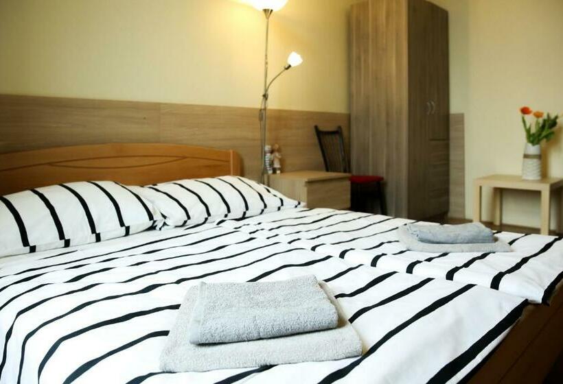 اتاق لوکس, East Private Rooms