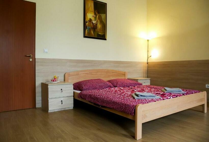 اتاق لوکس, East Private Rooms