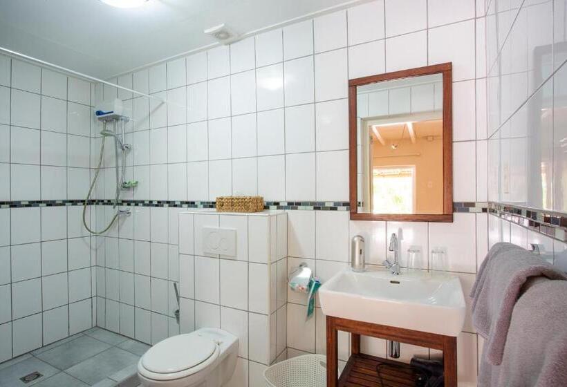 کابین, B&b Sombre Di Kabana