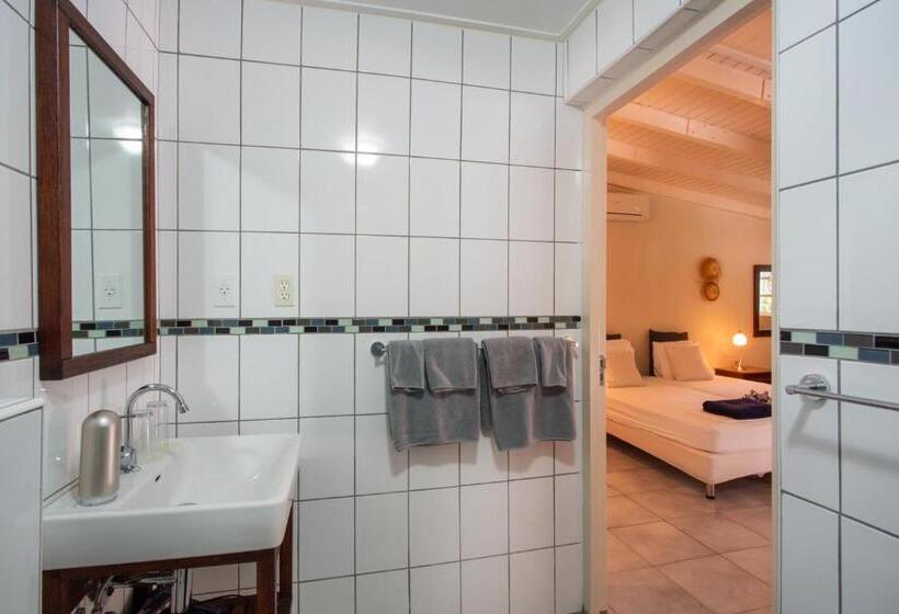 کابین, B&b Sombre Di Kabana