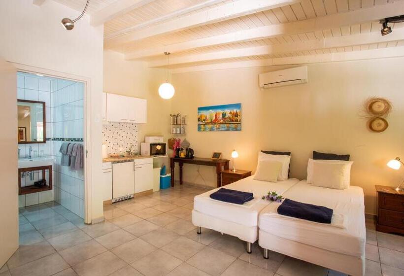 کابین, B&b Sombre Di Kabana