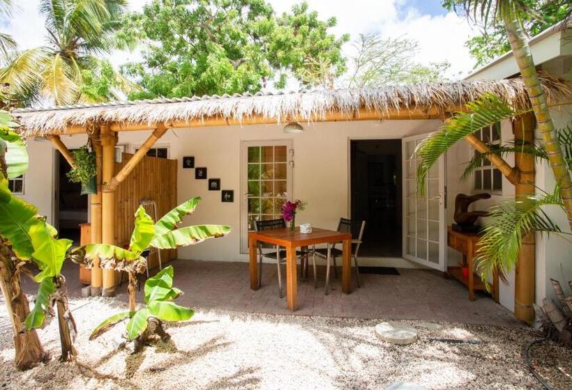 کابین, B&b Sombre Di Kabana