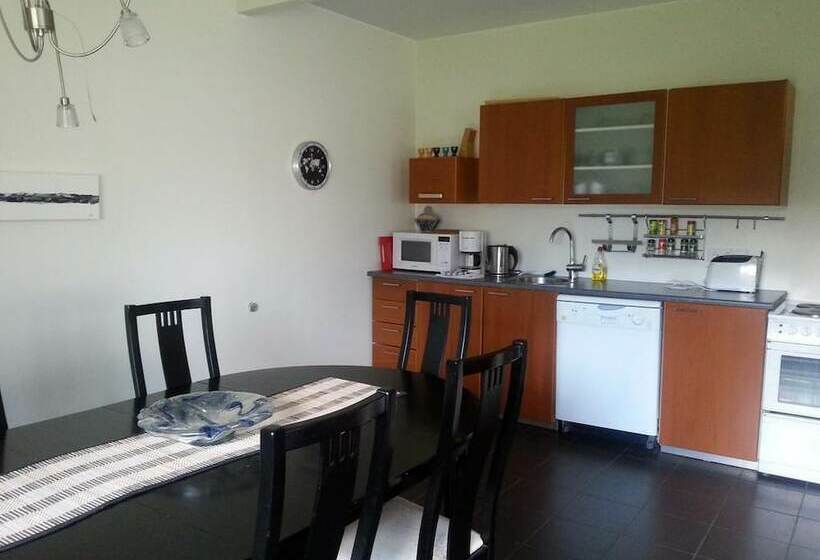 اتاق استاندارد سه تخته با سرویس بهداشتی مشترک, Guesthouse Dalbaer