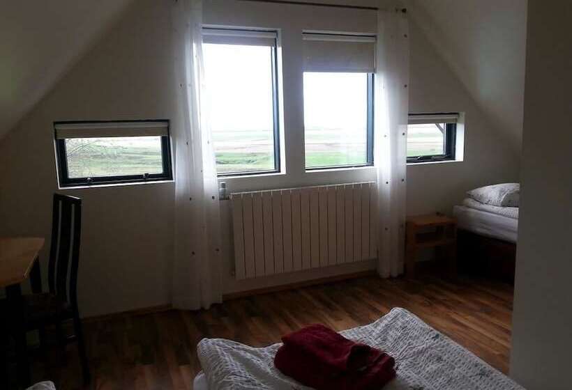 اتاق استاندارد سه تخته با سرویس بهداشتی مشترک, Guesthouse Dalbaer