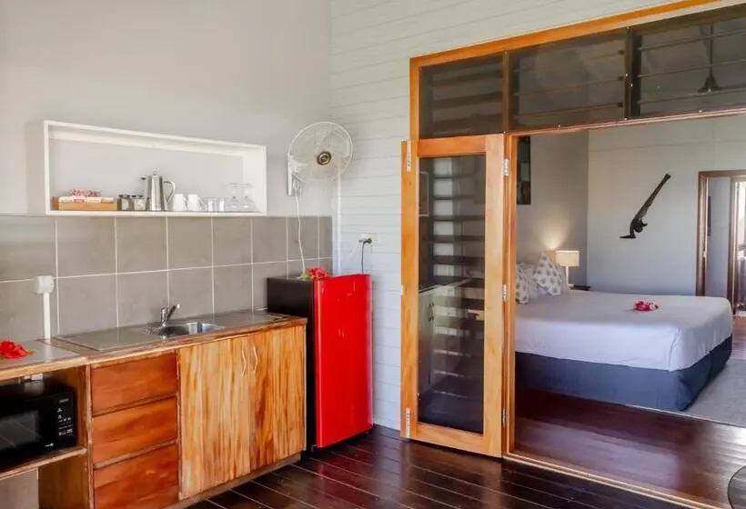 Chambre Standard Lit King Size, Aroha Taveuni Beachfront Bures