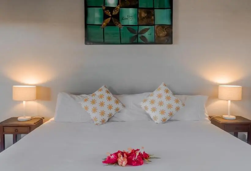 Chambre Standard Lit King Size, Aroha Taveuni Beachfront Bures