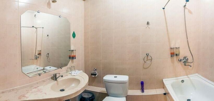 Chambre Standard Individuelle, Asia